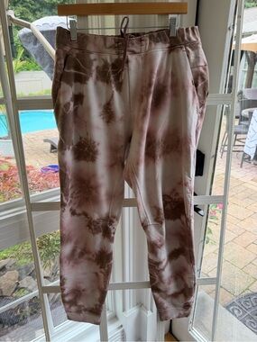 lululemon athletica Tag Lot in Black, White, Blue